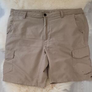 Men's Tan Cargo Shorts